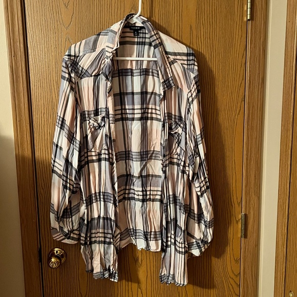 torrid Tops - Torrid size 6 flannel button up